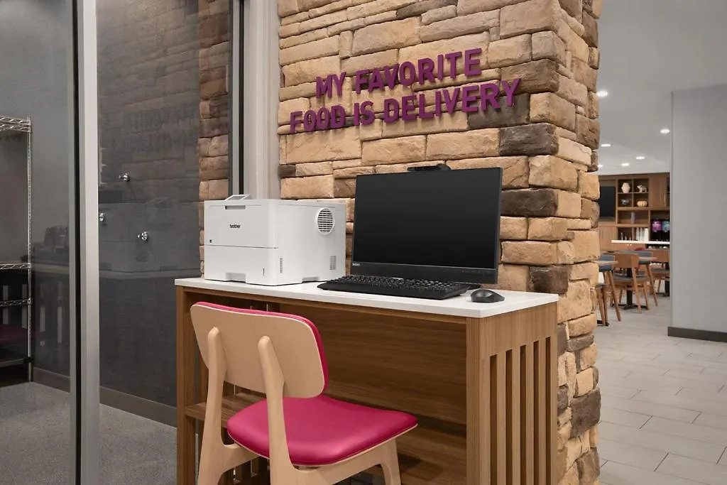 Home 2 Suites By Hilton Columbus Otel